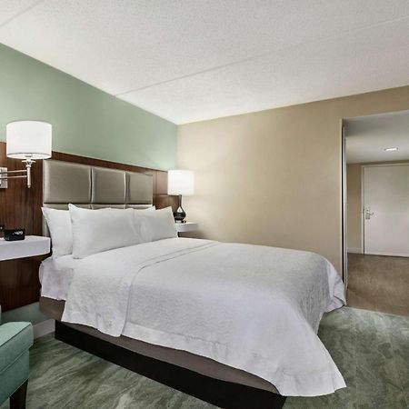 Hampton Inn Richmond/Ашленд Экстерьер фото
