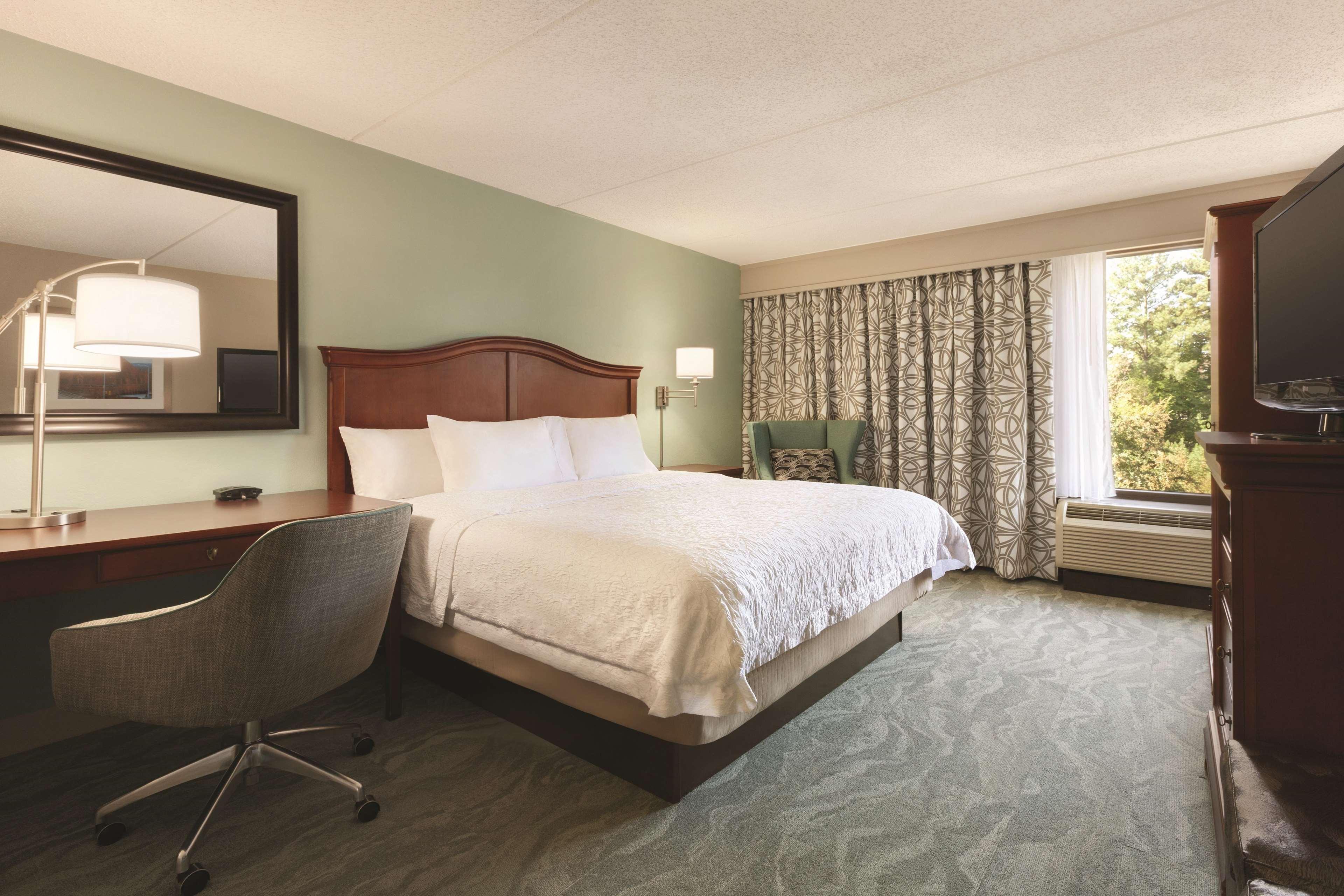 Hampton Inn Richmond/Ашленд Экстерьер фото