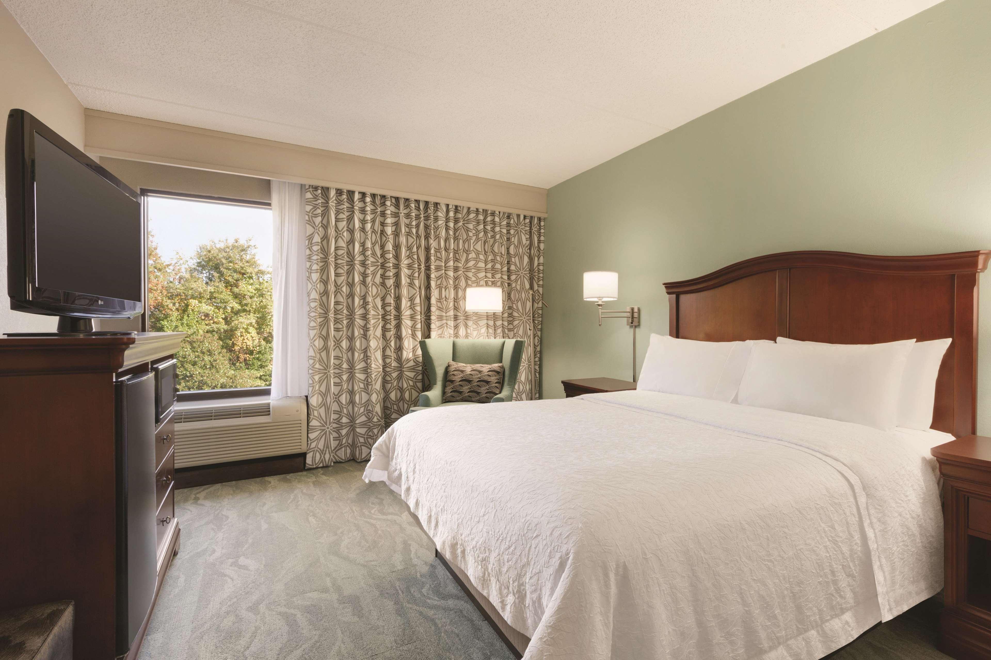 Hampton Inn Richmond/Ашленд Экстерьер фото
