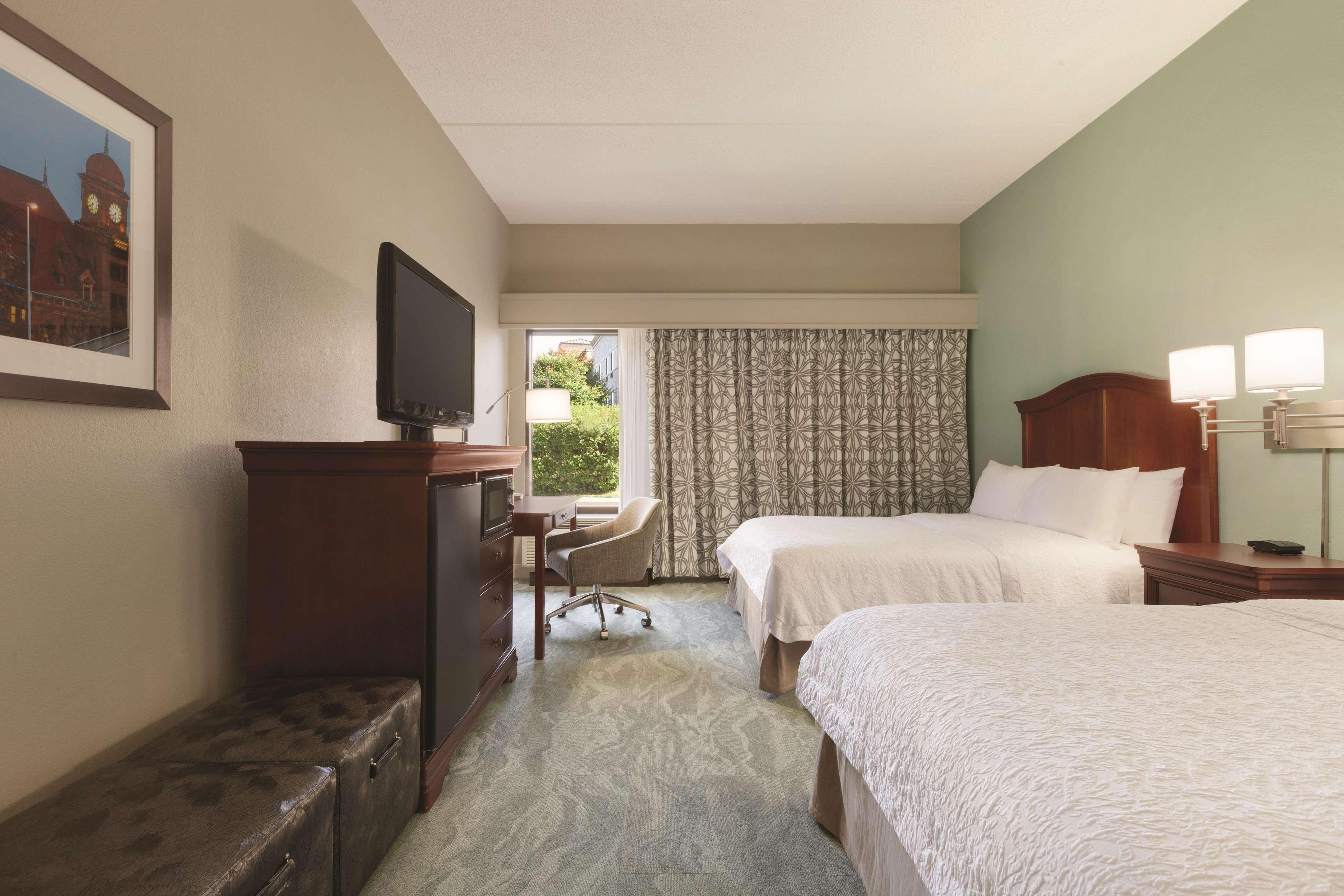 Hampton Inn Richmond/Ашленд Экстерьер фото