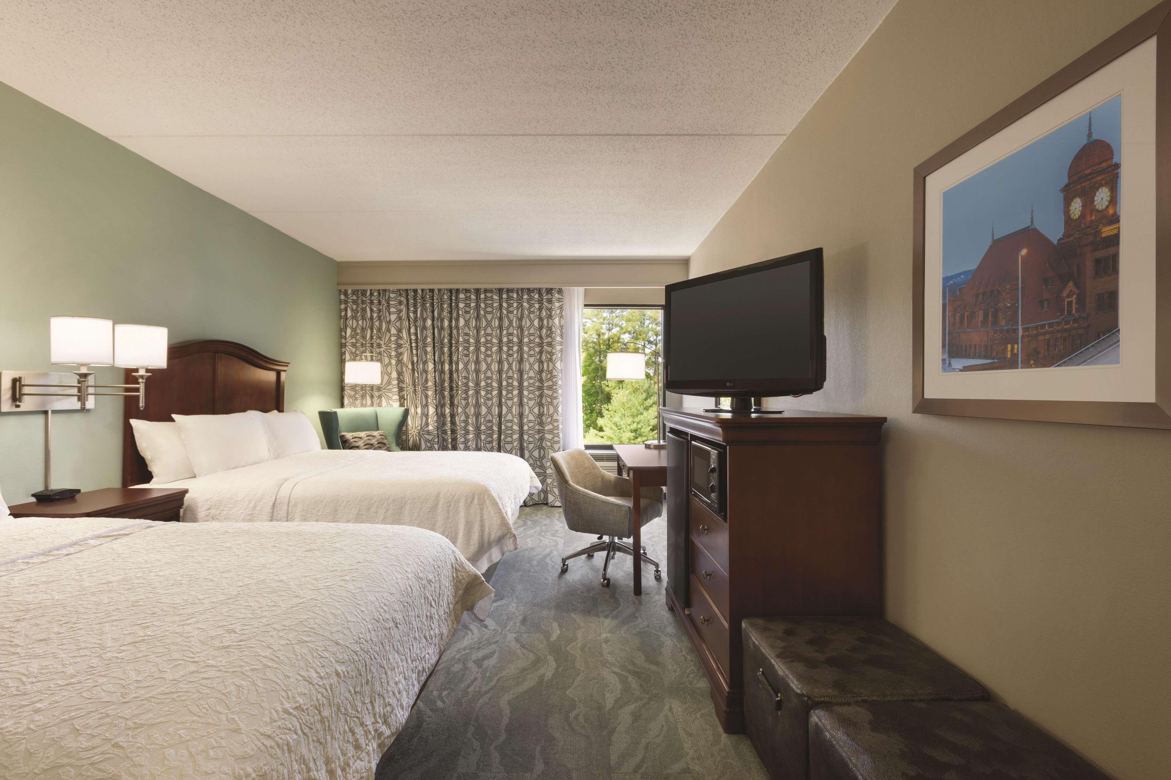 Hampton Inn Richmond/Ашленд Экстерьер фото