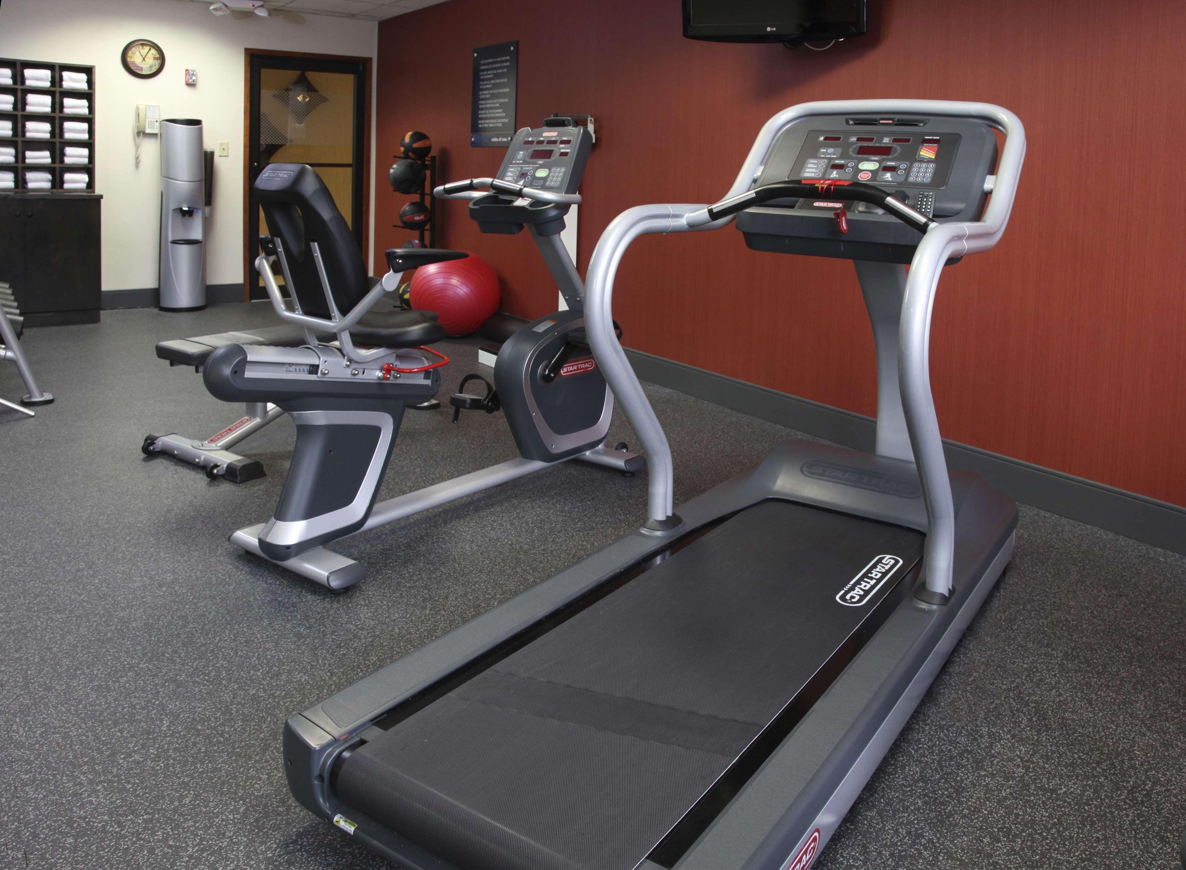 Hampton Inn Richmond/Ашленд Экстерьер фото