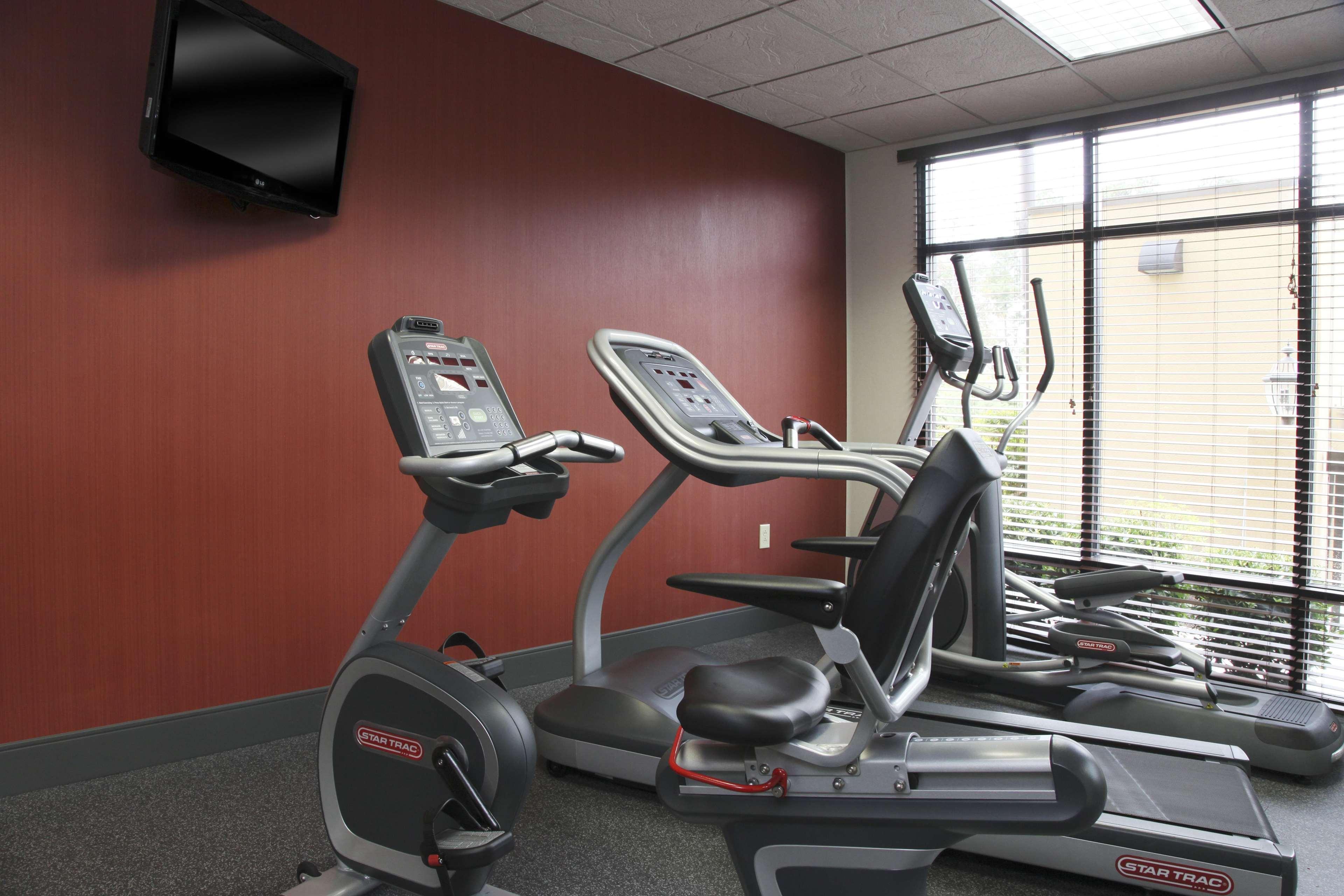 Hampton Inn Richmond/Ашленд Экстерьер фото