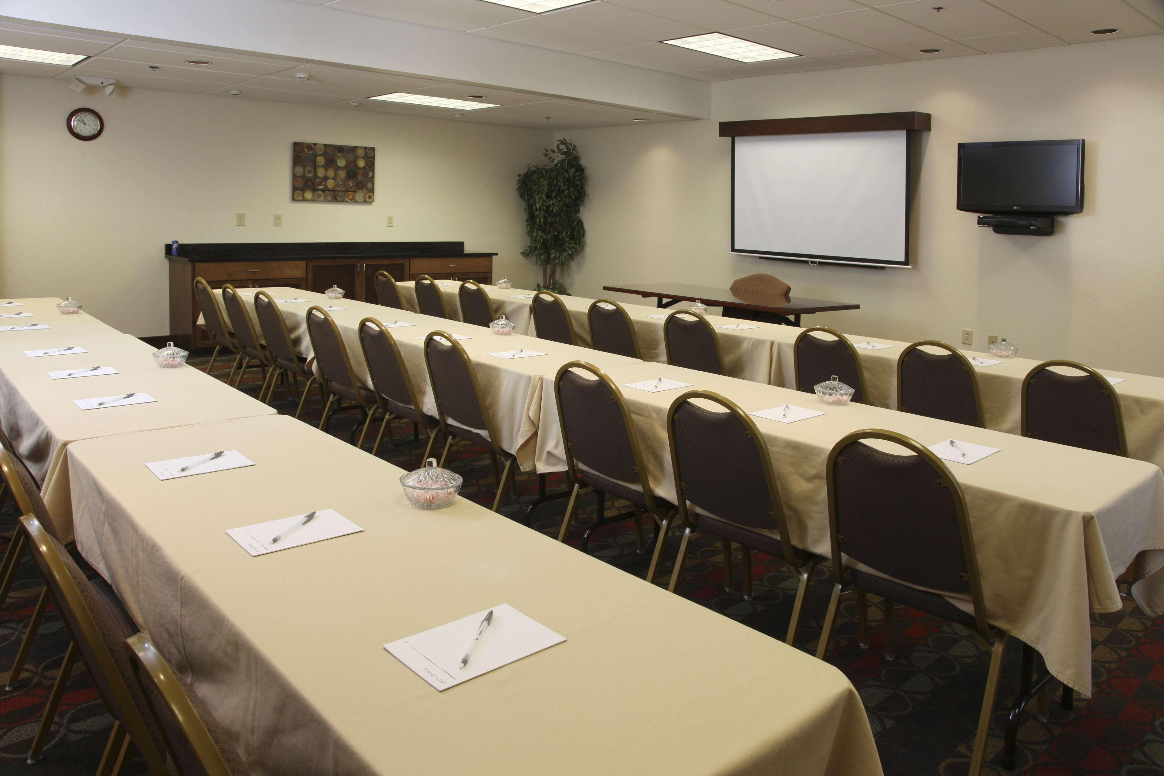 Hampton Inn Richmond/Ашленд Экстерьер фото