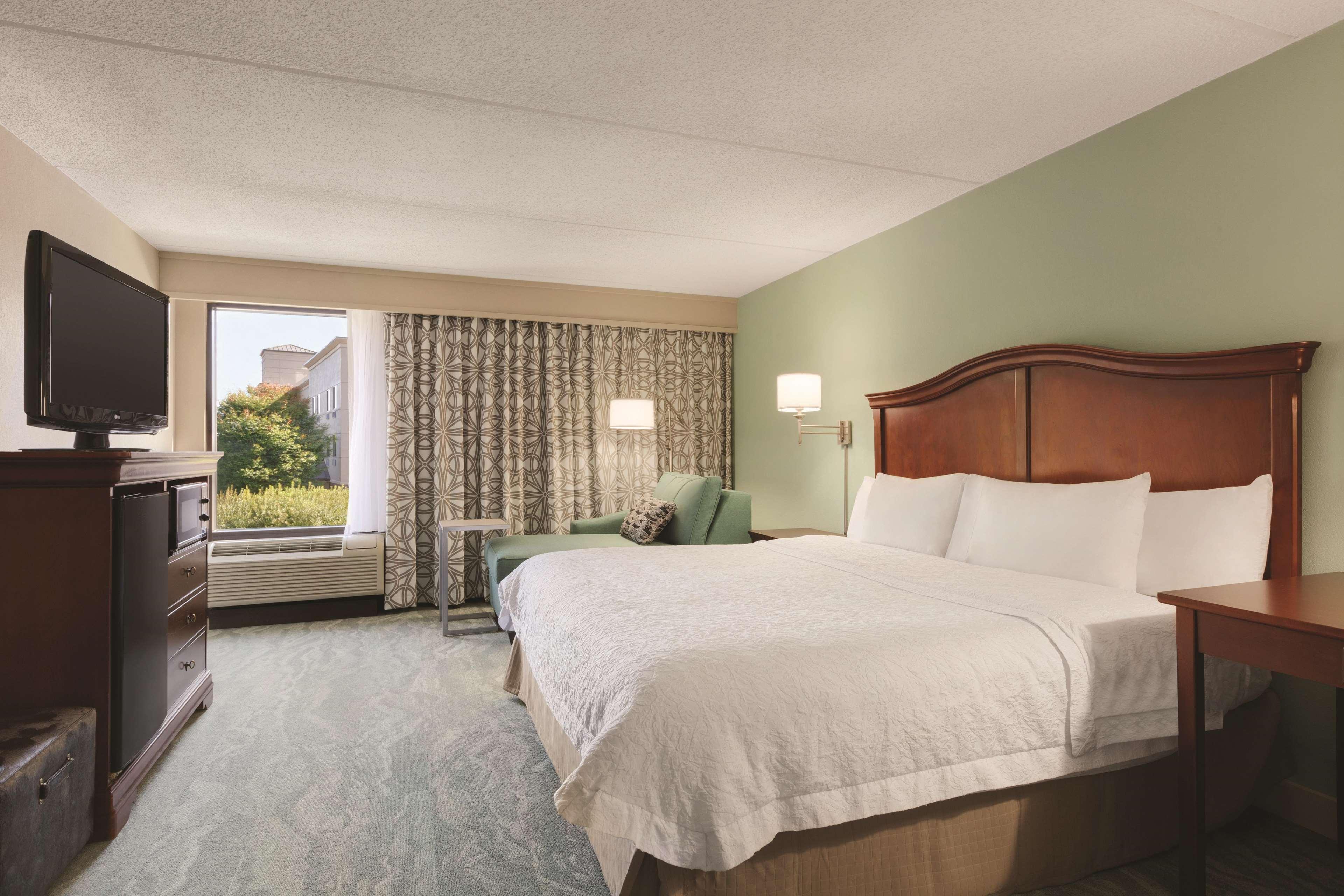 Hampton Inn Richmond/Ашленд Экстерьер фото