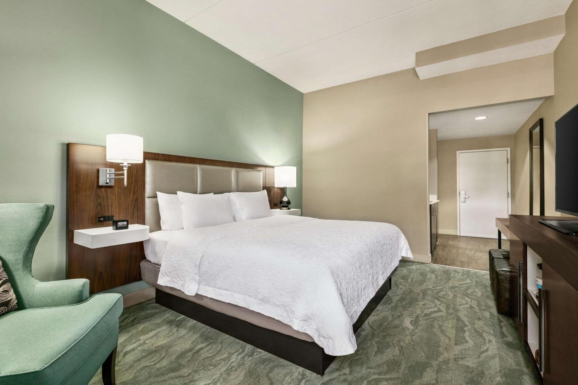 Hampton Inn Richmond/Ашленд Экстерьер фото