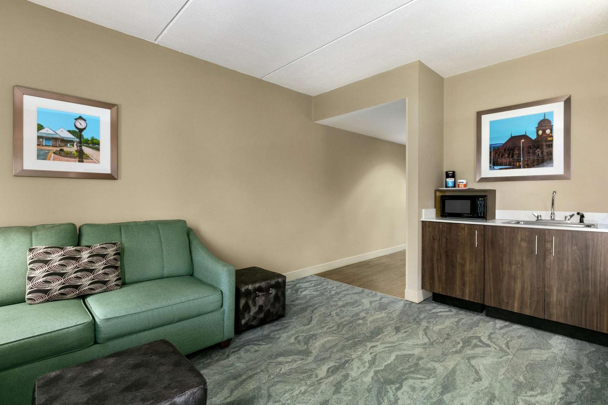Hampton Inn Richmond/Ашленд Экстерьер фото