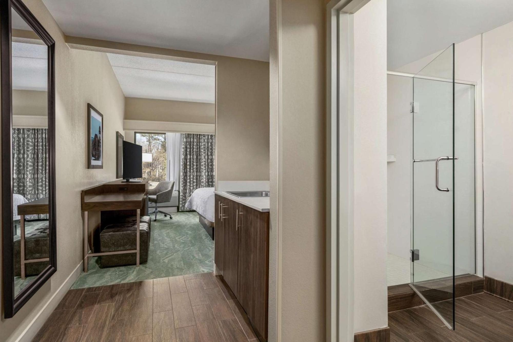 Hampton Inn Richmond/Ашленд Экстерьер фото