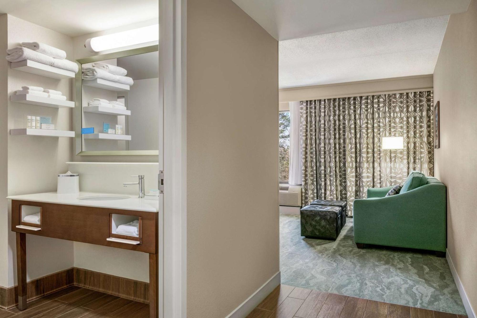 Hampton Inn Richmond/Ашленд Экстерьер фото