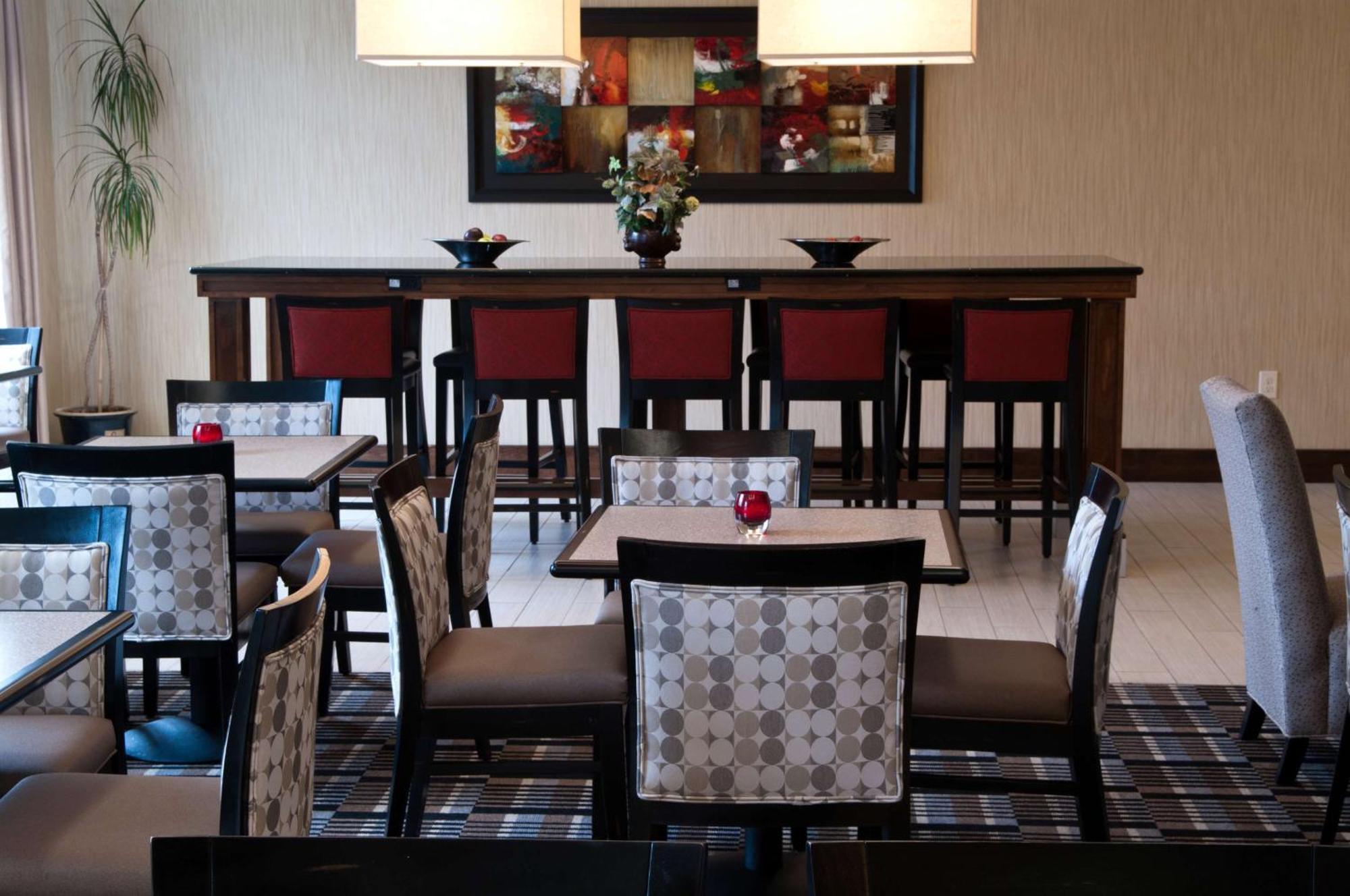 Hampton Inn Richmond/Ашленд Экстерьер фото