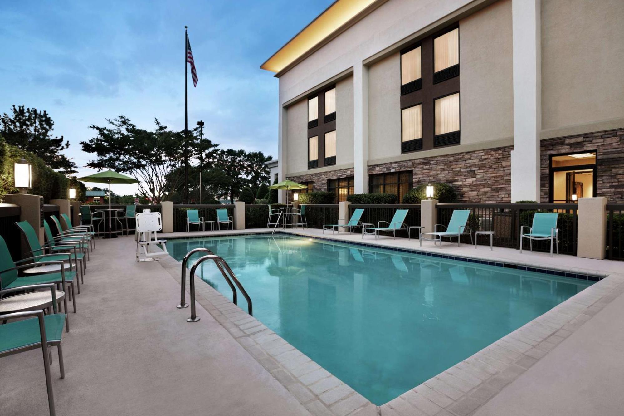 Hampton Inn Richmond/Ашленд Экстерьер фото