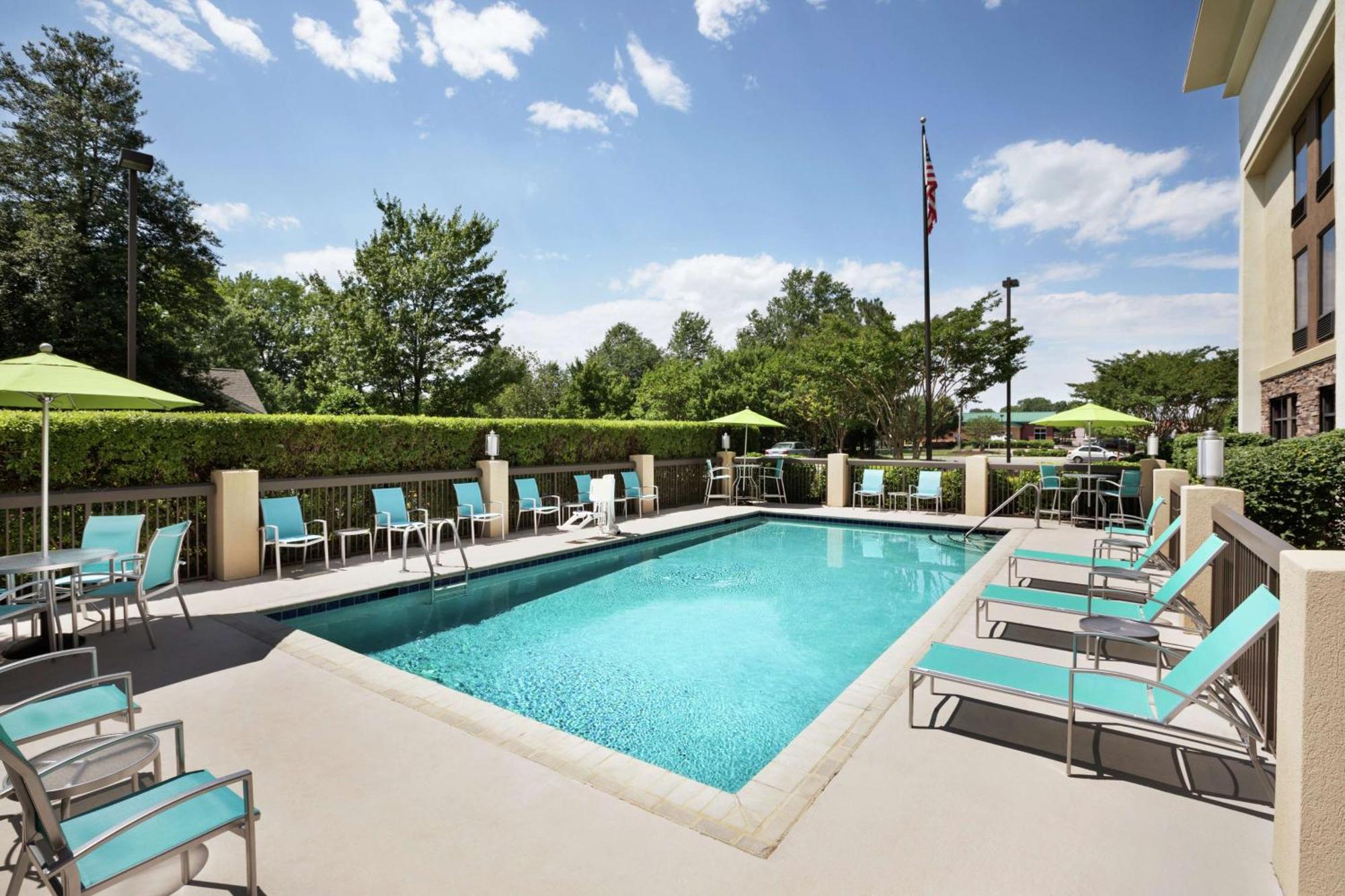 Hampton Inn Richmond/Ашленд Экстерьер фото