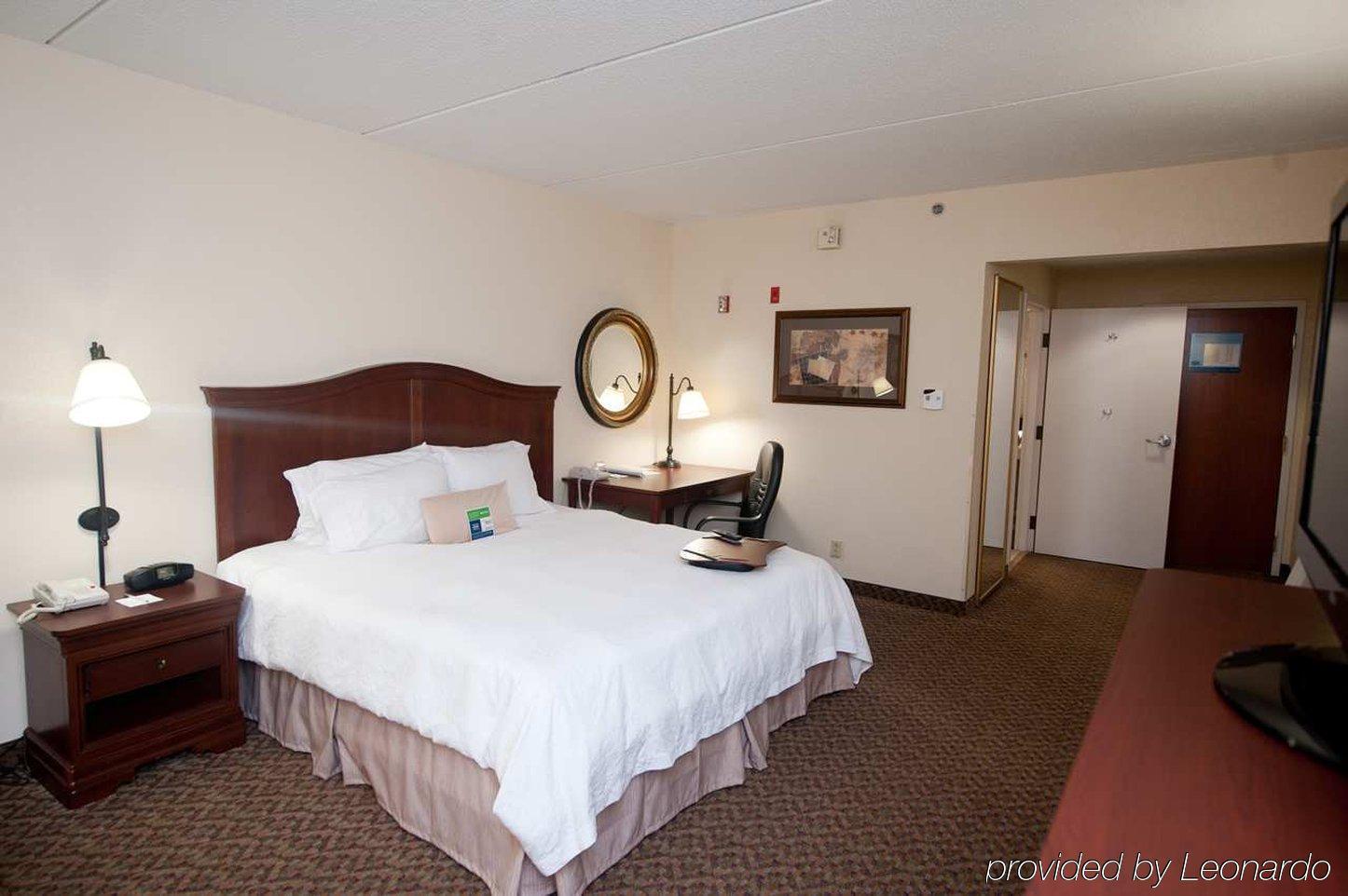 Hampton Inn Richmond/Ашленд Номер фото
